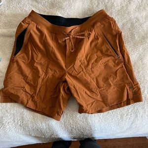 Lululemon License to Train Linerless 7” shorts